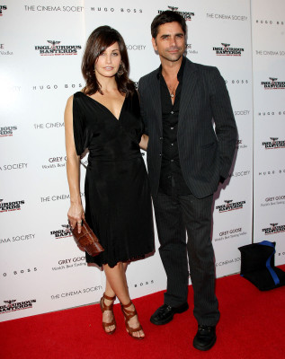 photo 9 in Gina Gershon gallery [id234222] 2010-02-08 00:00:00