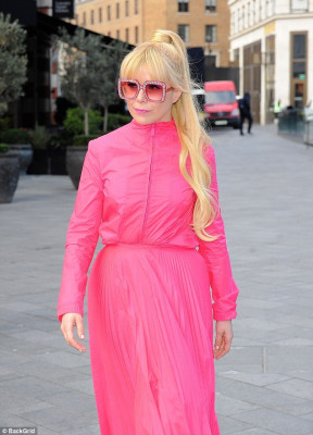 photo 7 in Paloma Faith gallery [id1013958] 2018-02-27 00:00:00