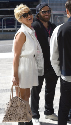 Pamela Anderson pic #738526