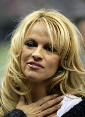 Pamela Anderson pic #731385