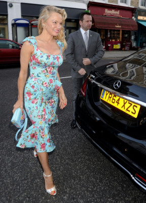 Pamela Anderson pic #921400