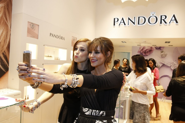 Paola Oliveira pic #728820
