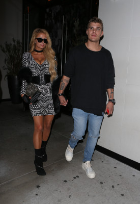 Paris Hilton pic #935224