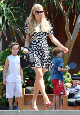 Paris Hilton pic #618885