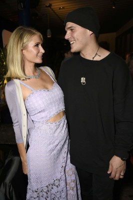 Paris Hilton pic #1027673