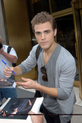 Paul Wesley pic #456779