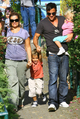 photo 11 in Peter Andre gallery [id430120] 2011-12-16 00:00:00