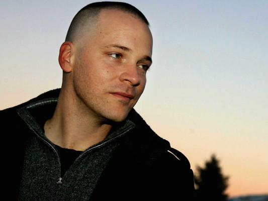 Peter Sarsgaard pic #241458