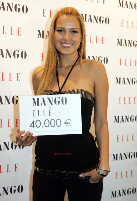 photo 13 in Petra Nemcova gallery [id233536] 2010-02-05 00:00:00