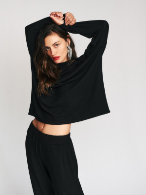 photo 24 in Phoebe Tonkin gallery [id1247269] 2021-02-02 00:00:00