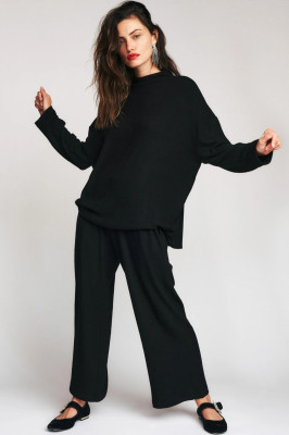 photo 23 in Phoebe Tonkin gallery [id1247270] 2021-02-02 00:00:00