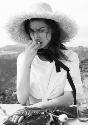 photo 21 in Phoebe Tonkin gallery [id791161] 2015-08-17 00:00:00
