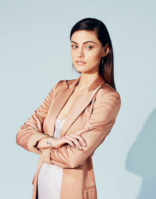 Phoebe Tonkin pic #815951