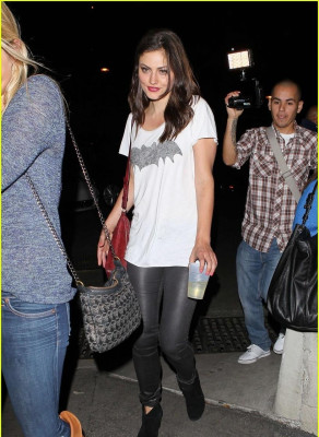Phoebe Tonkin pic #630287