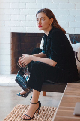 Phoebe Tonkin pic #1028090