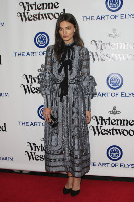 photo 18 in Phoebe Tonkin gallery [id827002] 2016-01-16 00:00:00