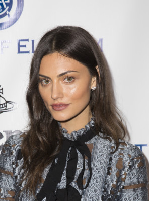 Phoebe Tonkin pic #827292