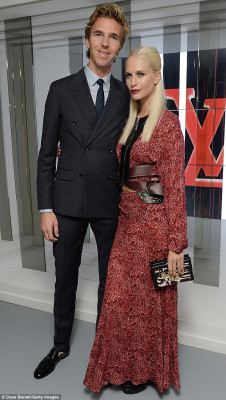photo 18 in Poppy Delevigne gallery [id799360] 2015-09-24 00:00:00