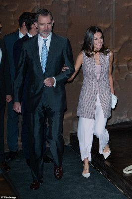 Queen Letizia of Spain pic #1141435