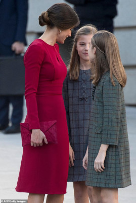 Queen Letizia of Spain pic #1092383