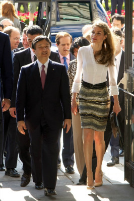 Queen Letizia of Spain pic #612768