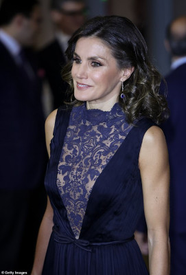 Queen Letizia of Spain pic #1092385