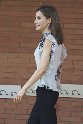 Queen Letizia of Spain pic #936545