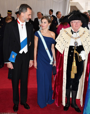 Queen Letizia of Spain pic #949804