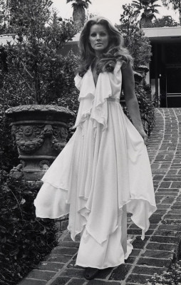 Priscilla Presley pic #182505