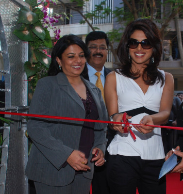 Priyanka Chopra pic #553775