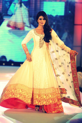 photo 25 in Priyanka Chopra gallery [id507150] 2012-07-06 00:00:00
