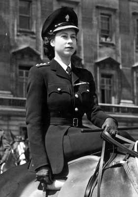 Queen Elizabeth ll  pic #495688