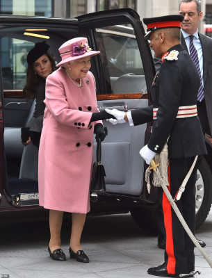 Queen Elizabeth ll  pic #1116891