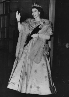 Queen Elizabeth ll  pic #497788