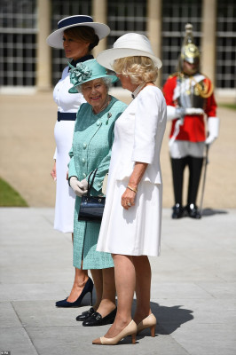 Queen Elizabeth ll  pic #1142326