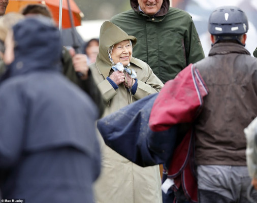 Queen Elizabeth ll  pic #1132245
