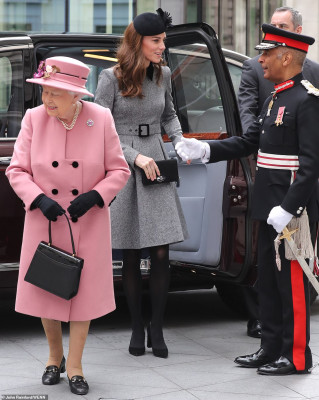 Queen Elizabeth ll  pic #1116892