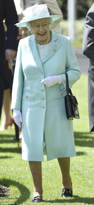 Queen Elizabeth ll  pic #782867