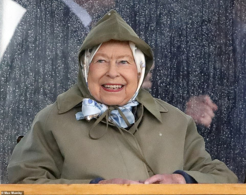 Queen Elizabeth ll  pic #1132247