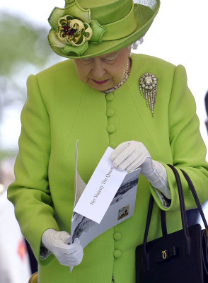 Queen Elizabeth ll  pic #708805