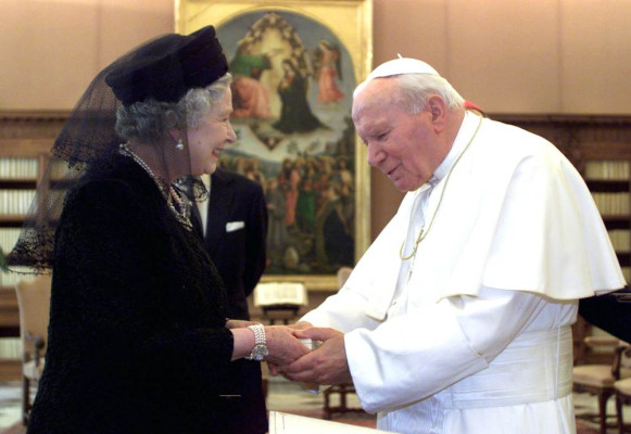 Queen Elizabeth ll  pic #495666