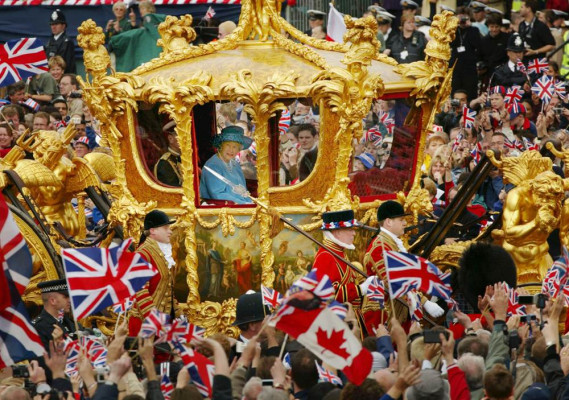 Queen Elizabeth ll  pic #495665
