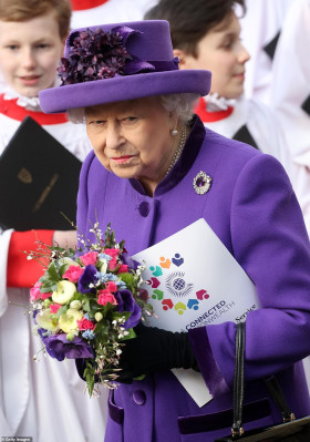 Queen Elizabeth ll  pic #1114785