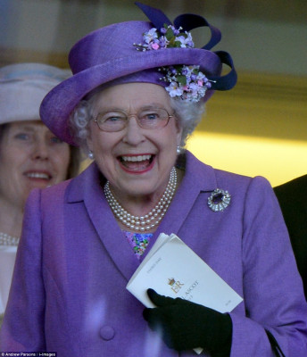 Queen Elizabeth ll  pic #638035