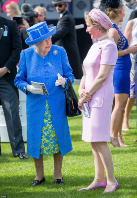 Queen Elizabeth ll  pic #1142312
