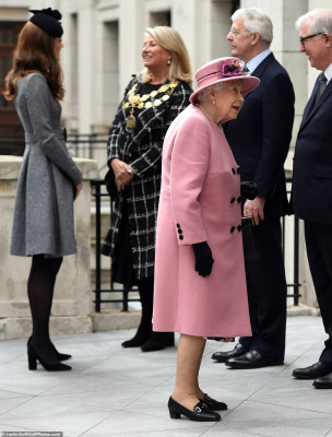 Queen Elizabeth ll  pic #1116890
