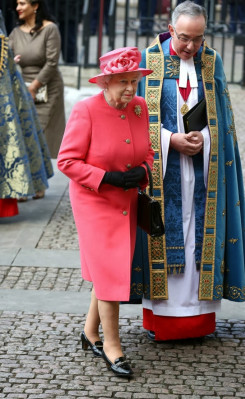 Queen Elizabeth ll  pic #682967