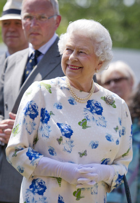 Queen Elizabeth ll  pic #625738