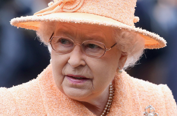 Queen Elizabeth ll  pic #806808