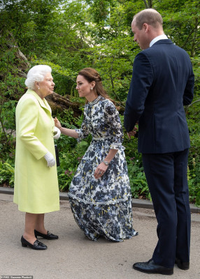Queen Elizabeth ll  pic #1141408